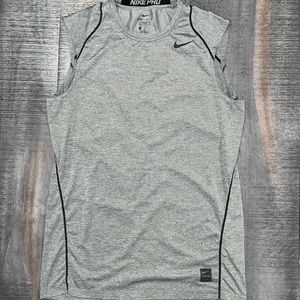 Mens Fitted Nike Pro Sleeveless Shirt Medium